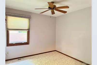 660 Hunters Ridge Drive, Ferguson, MO 63135 - Photo 20