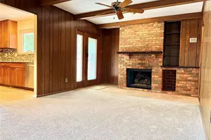 660 Hunters Ridge Dr, Ferguson, MO 63135 - Photo 8