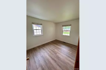 7374 Tannoia Drive, Hazelwood, MO 63042 - Photo 12