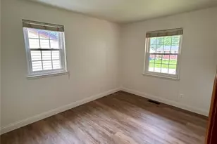7374 Tannoia Dr, Hazelwood, MO 63042 - Photo 12