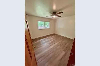 7374 Tannoia Drive, Hazelwood, MO 63042 - Photo 10