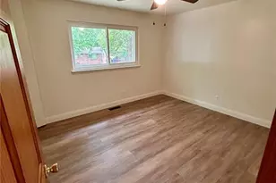 7374 Tannoia Dr, Hazelwood, MO 63042 - Photo 10