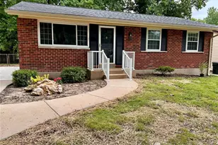 7374 Tannoia Dr, Hazelwood, MO 63042 - Photo 1
