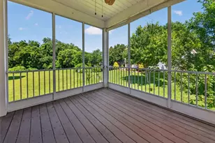 307 Glasgow Dr, Saint Charles, MO 63301 - Photo 10