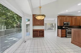 16557 Baxter Forest Ridge Dr, Chesterfield, MO 63005 - Photo 16