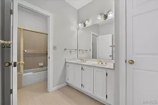 16557 Baxter Forest Ridge Dr, Chesterfield, MO 63005 - Photo 34