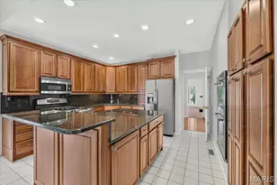 16557 Baxter Forest Ridge Dr, Chesterfield, MO 63005 - Photo 18