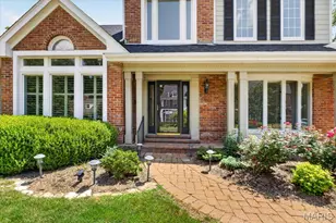 16557 Baxter Forest Ridge Dr, Chesterfield, MO 63005 - Photo 4