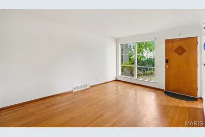 701 Avenue H, Saint Louis, MO 63125 - Photo 4