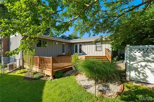 2005 Cleopatra Dr, Fenton, MO 63026 - Photo 2
