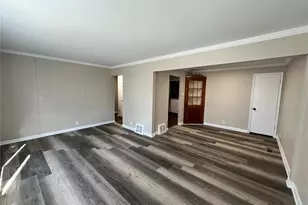 10518 Ewell Dr, Saint Louis, MO 63137 - Photo 4