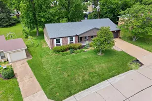 775 Montmartre Dr, Saint Louis, MO 63141 - Photo 8