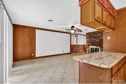 9512 Carnival Drive, Saint Louis, MO 63126 - Photo 14