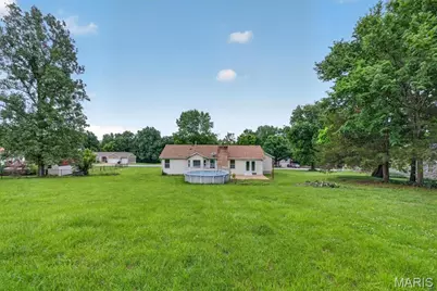1942 Kesha Court, Pacific, MO 63069 - Photo 32