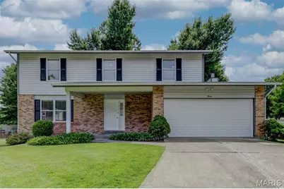 12 Northstar Court, Saint Peters, MO 63376 - Photo 2