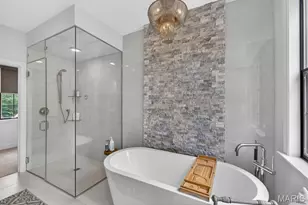 1 Lorenzo Ln, Ladue, MO 63124 - Photo 8