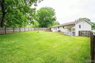 1302 Annette Ln, Jackson, MO 63755 - Photo 4