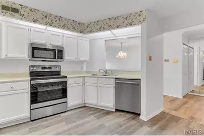 5375 N Kenrick Parke Drive #203, Saint Louis, MO 63119 - Photo 12