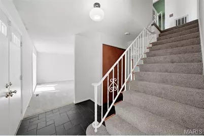 1737 Rosearbor Drive, Saint Louis, MO 63146 - Photo 8
