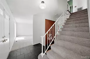1737 Rosearbor Dr, Saint Louis, MO 63146 - Photo 8