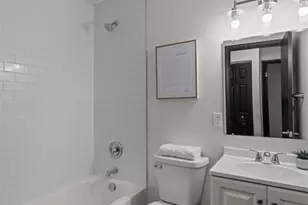 11118 Alan Shepard Dr, Saint Louis, MO 63043 - Photo 18