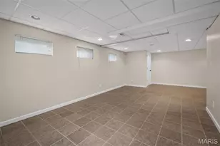 915 Hunter Chaise Dr, Wentzville, MO 63385 - Photo 32