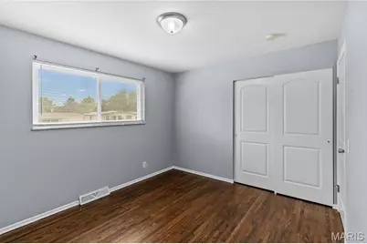 1525 Layven Avenue, Florissant, MO 63031 - Photo 10