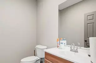2011 Alana Ln, Saint Paul, MO 63366 - Photo 54
