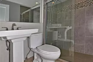 725 S Skinker Blvd, Saint Louis, MO 63105 - Photo 14