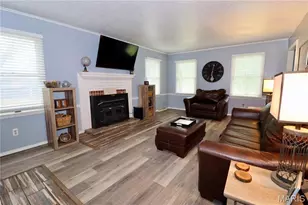 1104 Indian Creek Rd, Lebanon, MO 65536 - Photo 10
