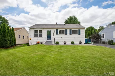 12093 Sunnycrest Place, Maryland Heights, MO 63043 - Photo 1