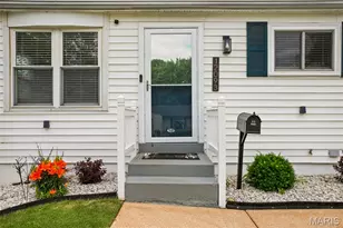 12093 Sunnycrest Pl, Maryland Heights, MO 63043 - Photo 4