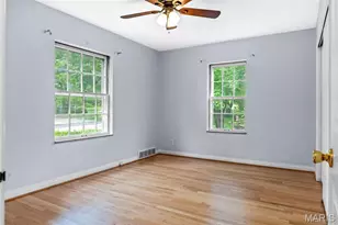 117 Cornelia Ave, Glendale, MO 63122 - Photo 10