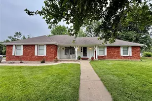 117 Sharon Dr, Montgomery City, MO 63361 - Photo 4