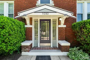 1030 Commodore Dr, Richmond Heights, MO 63117 - Photo 2