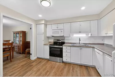 15021 Claymoor Court #9, Chesterfield, MO 63017 - Photo 10