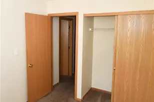 3 Hensley Terrace, Jennings, MO 63136 - Photo 12