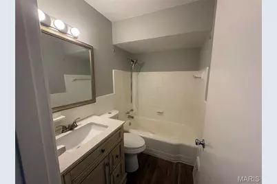 517 Teston Drive, Saint Louis, MO 63135 - Photo 8
