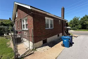 3916 Jennings Station Rd, Pine Lawn, MO 63121 - Photo 12