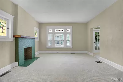 7005 Pershing Avenue, University City, MO 63130 - Photo 6