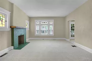 7005 Pershing Ave, University City, MO 63130 - Photo 6