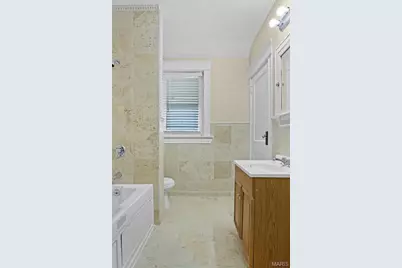 7005 Pershing Avenue, University City, MO 63130 - Photo 22
