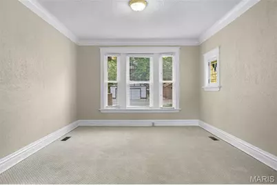 7005 Pershing Avenue, University City, MO 63130 - Photo 10