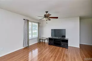 1217 White Oak Ct, Troy, MO 63379 - Photo 4
