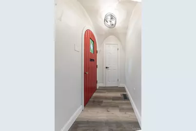 2471 Northland Avenue, Saint Louis, MO 63114 - Photo 2