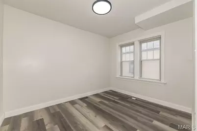 2471 Northland Avenue, Saint Louis, MO 63114 - Photo 8
