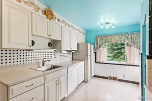 527 Sunningwell Dr, Webster Groves, MO 63119 - Photo 20