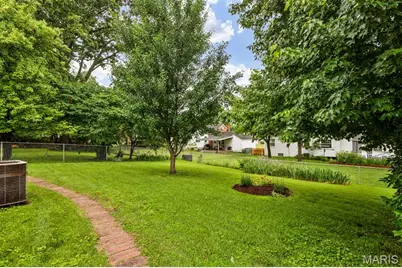 527 Sunningwell Drive, Webster Groves, MO 63119 - Photo 44