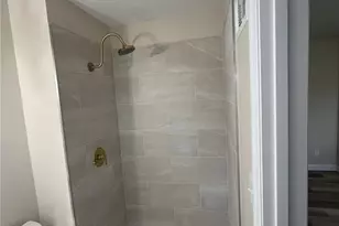 6841 Thurston Ave, Berkeley, MO 63134 - Photo 8