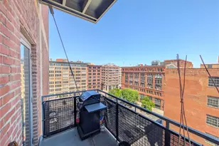 1627 Locust St, Saint Louis, MO 63103 - Photo 16
